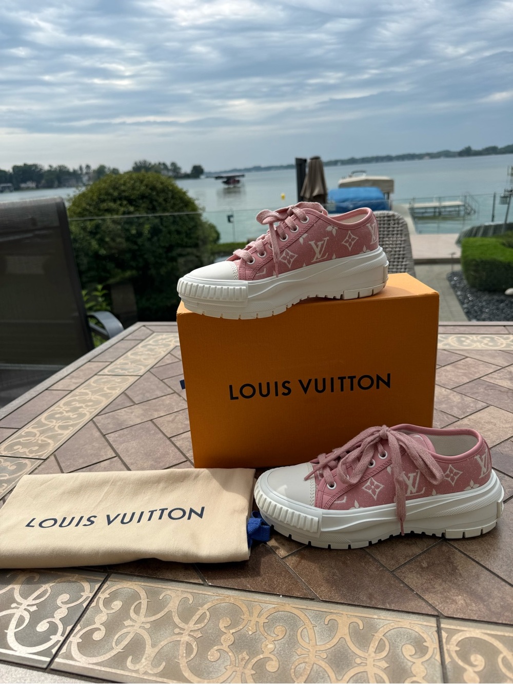 Louis Vuitton Pink Monogram Canvas Low-Top Sneaker (Pink & White) - Picture 10 of 10